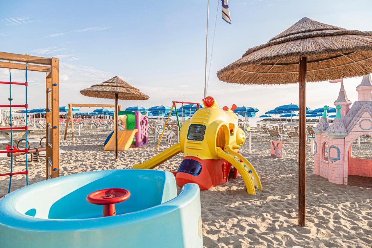 Evo Boutique Hotel & Spa Bellaria-Igea Marina Exterior photo