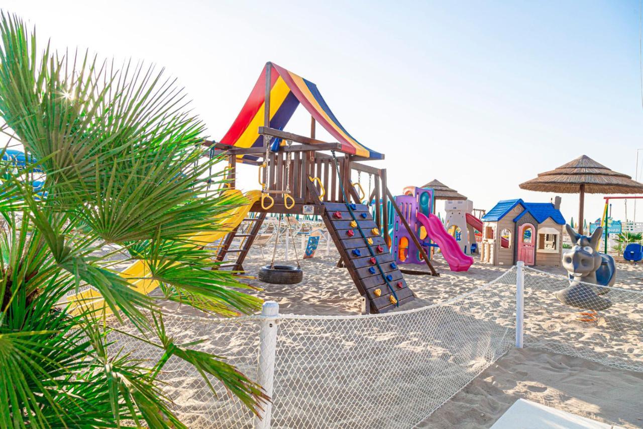 Evo Boutique Hotel & Spa Bellaria-Igea Marina Exterior photo