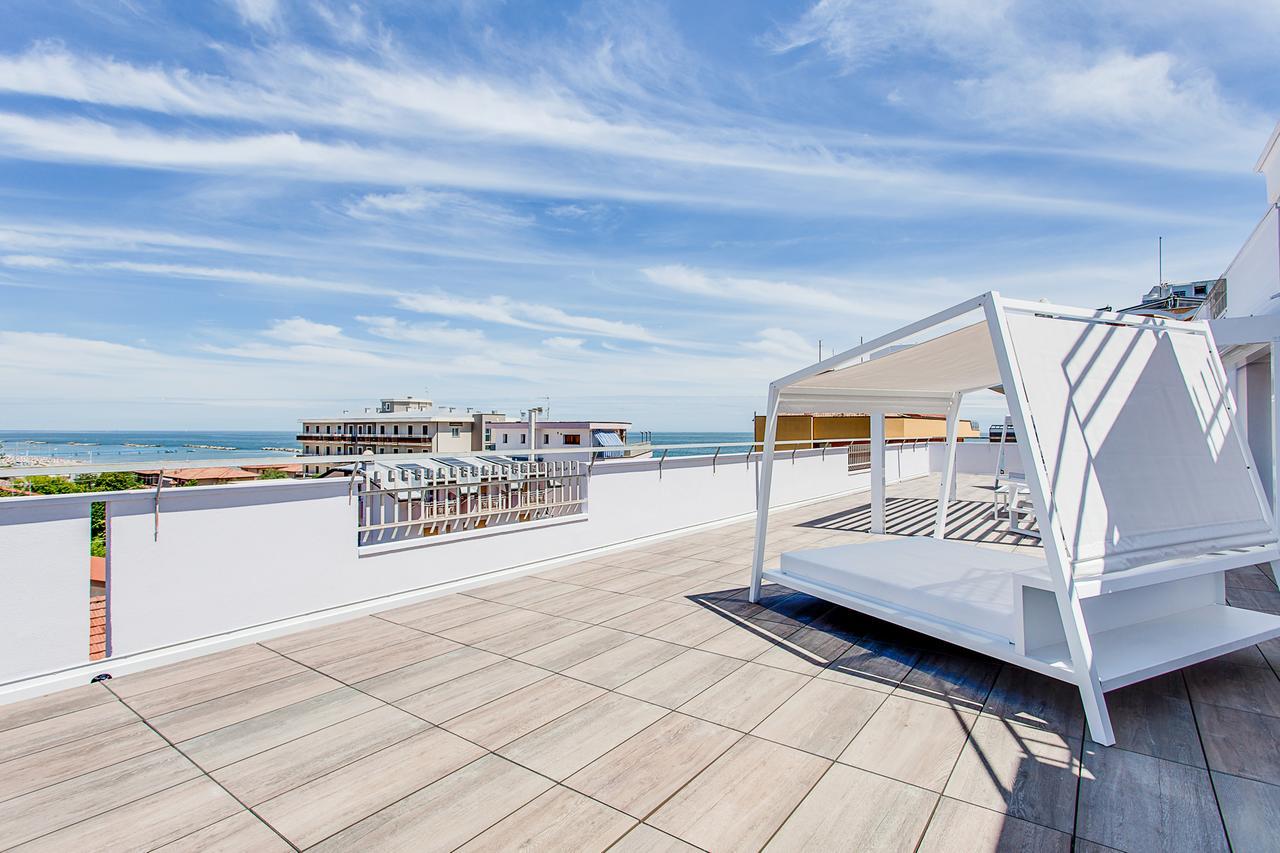 Evo Boutique Hotel & Spa Bellaria-Igea Marina Exterior photo