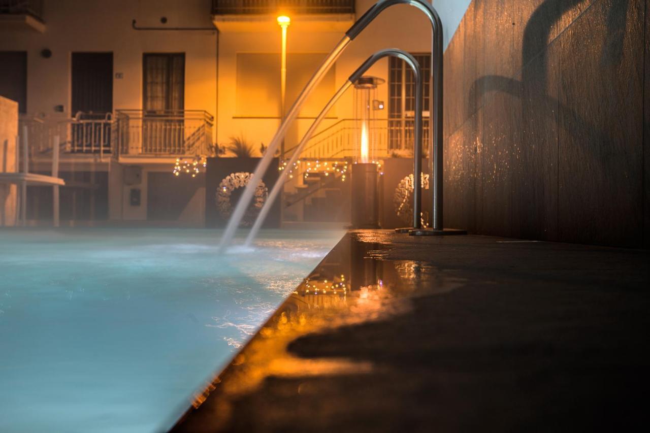 Evo Boutique Hotel & Spa Bellaria-Igea Marina Exterior photo